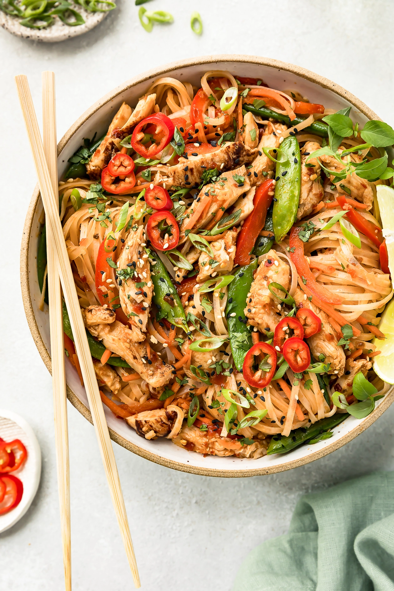 35最佳吃剩的鸡食谱——中国炒菜。
