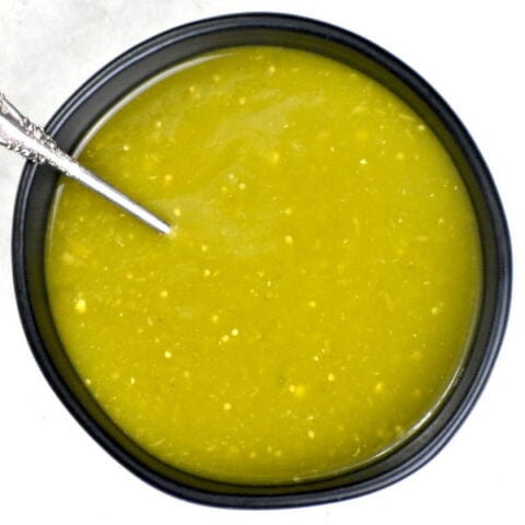 salsa verde帖子的特色图片。