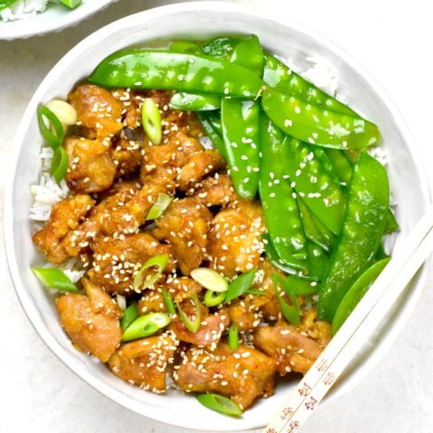 特色形象为芝麻鸡碗张贴。
