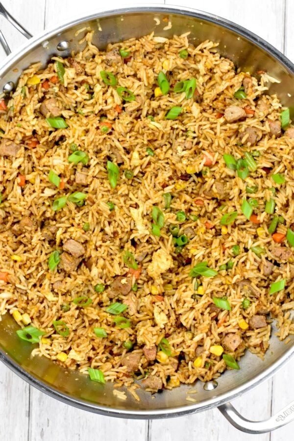 这道简单的猪肉炒饭一定会成为你最喜欢的炒菜之一!
