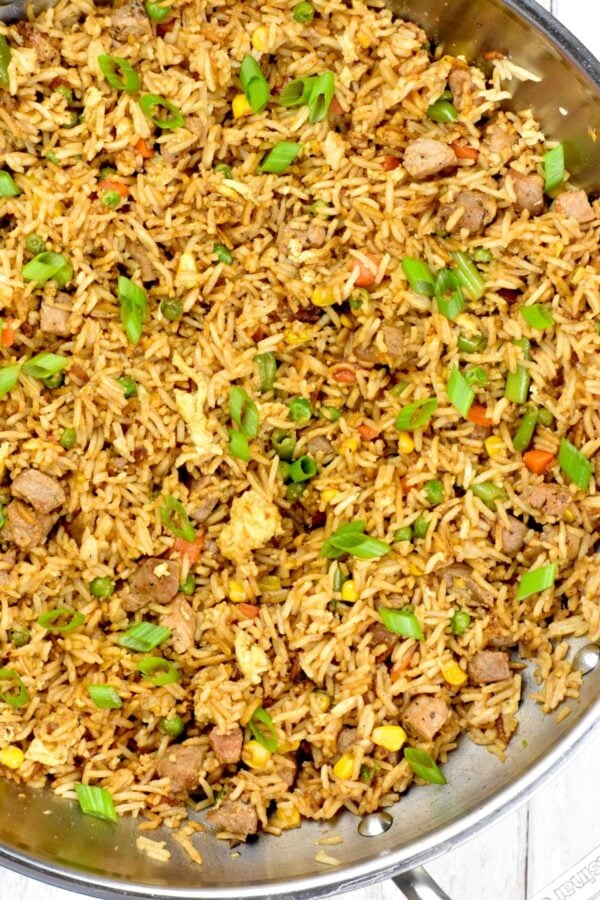 这道简单的猪肉炒饭一定会成为你最喜欢的炒菜之一!