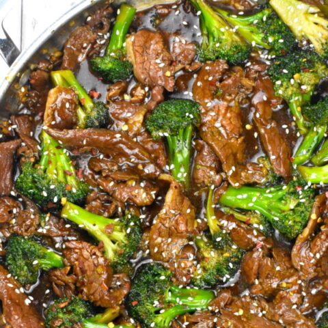 特色形象和西兰花牛肉食谱